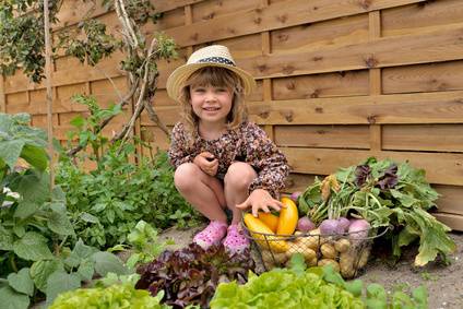 Garten mit Kindern