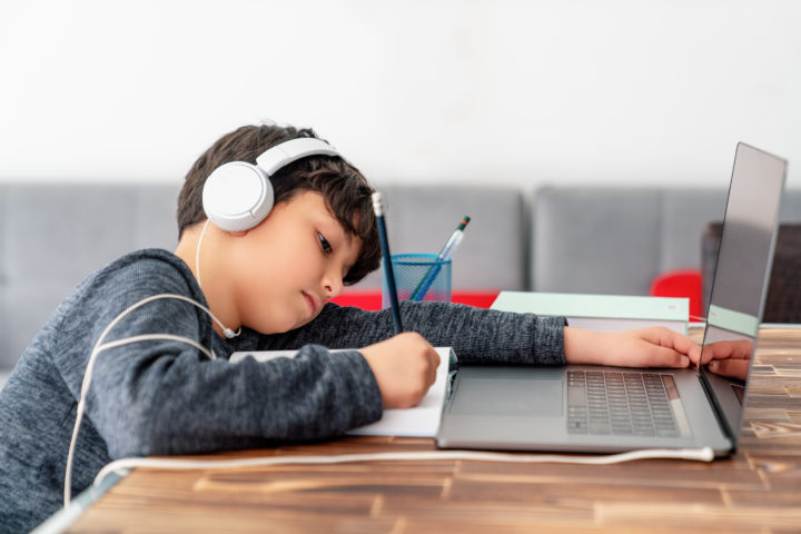 Konzentration Kinder: So wird sie spielerisch verbessert