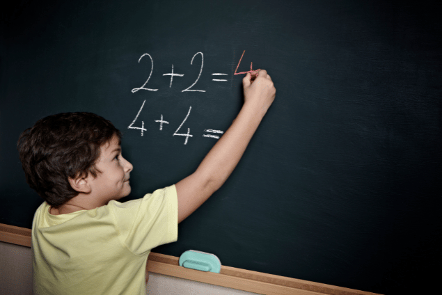 Mathematik im Alltag: Ein spielerischer Ansatz für Schüler und Eltern